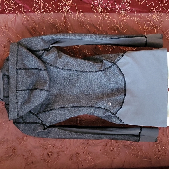 Lululemon long Jacket Size 4 - Picture 3 of 7